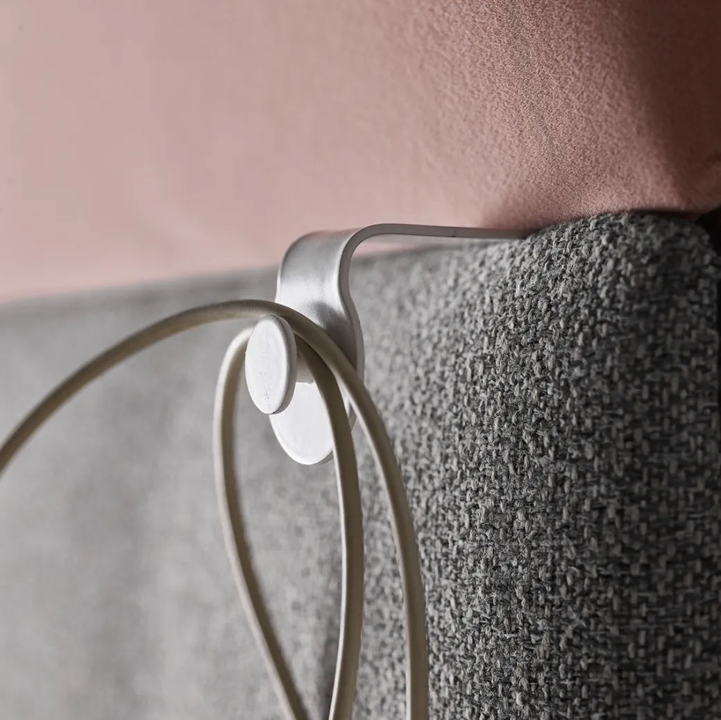 Padded Wall Panels Set 5 Pink closeup hanger closeup Decormania UK